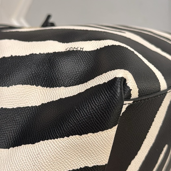 Coach Bag Leather Zebra Black and Cream Zebra Print Tote Bag - Picture 15 of 17